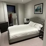 Stunning 1 Bedroom Apartment